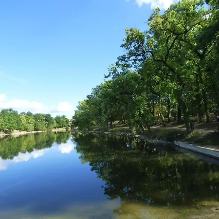 Le Soleil Du Lac Mondesir * مونفلاكين